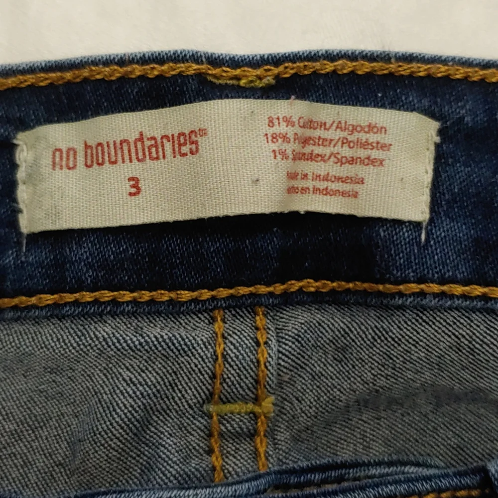 No Boundries Junior's Size 3 Skinny Jeans